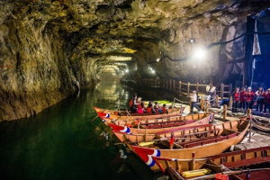 【冬戀馬祖】北海坑道風情搖櫓~南北竿3日